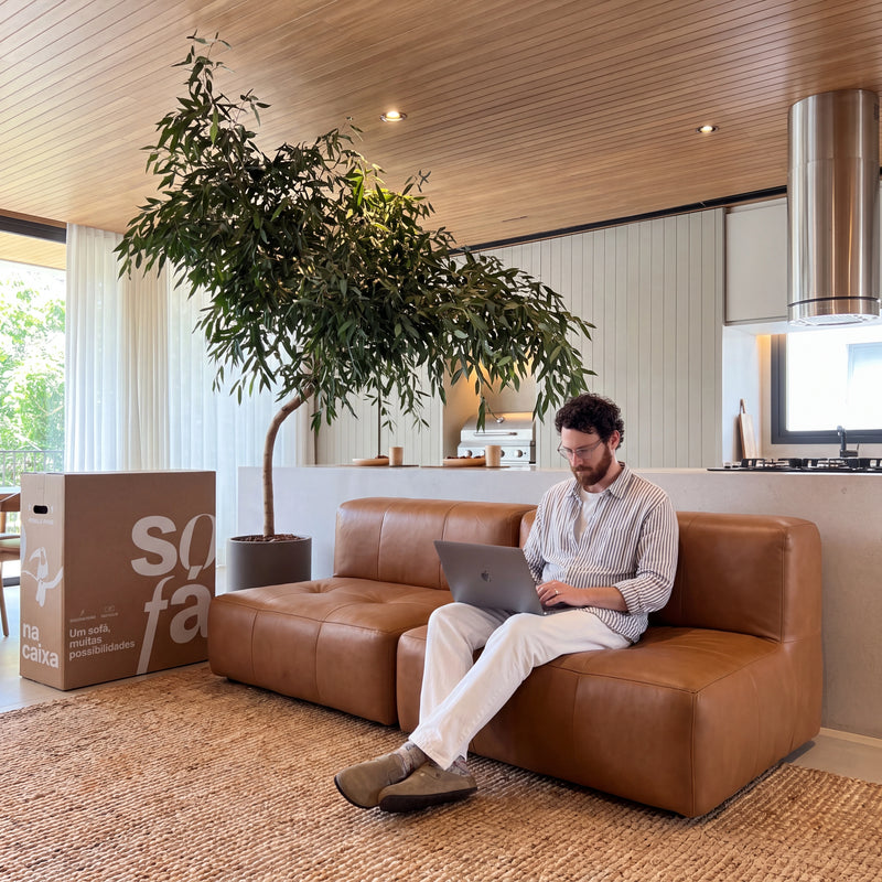 Sofá na Caixa modular 2 lugares Poli-Couro Marrom - Sem braço
