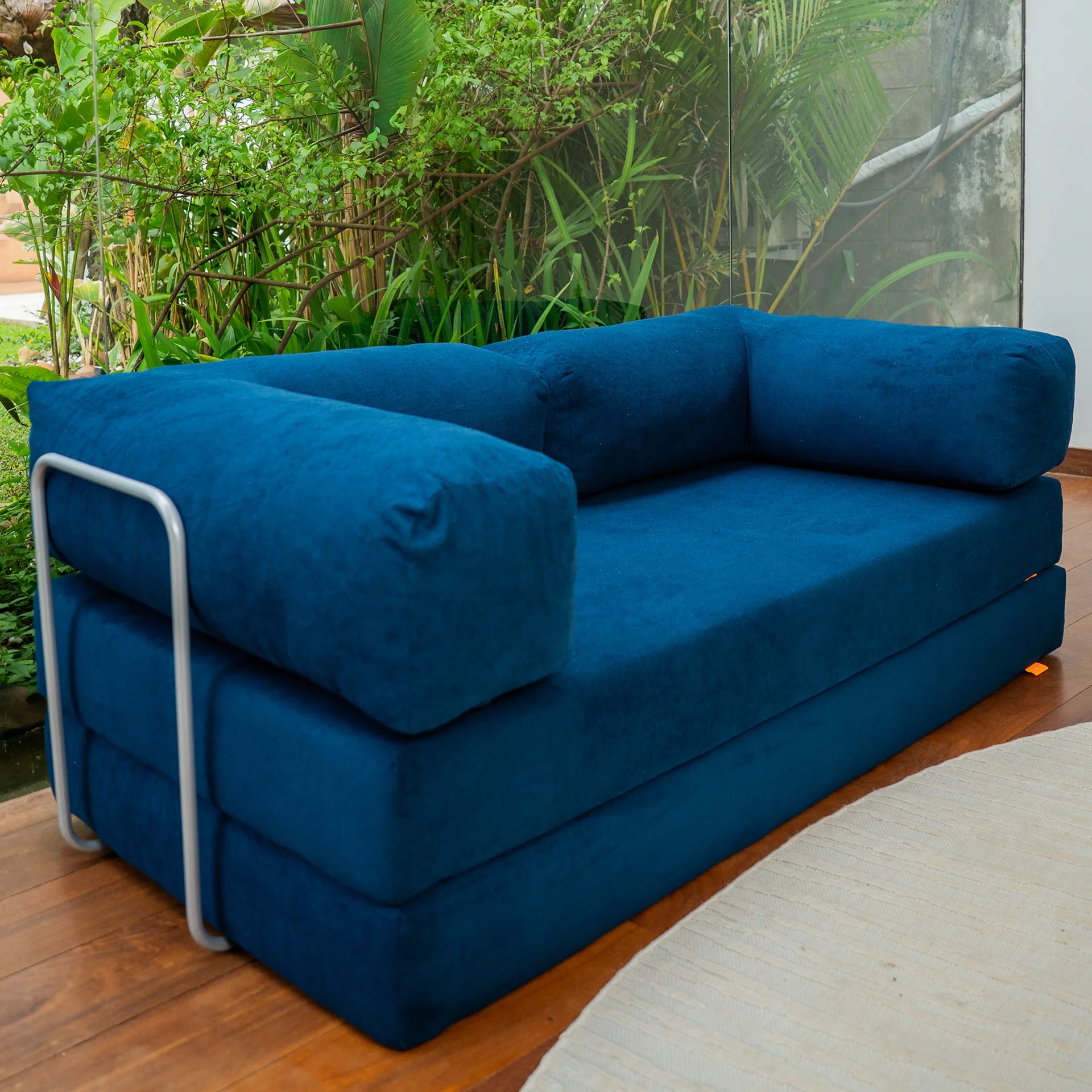Sofá Cama Bloom Tecido Boucle Azul Marinho - Sofá na Caixa