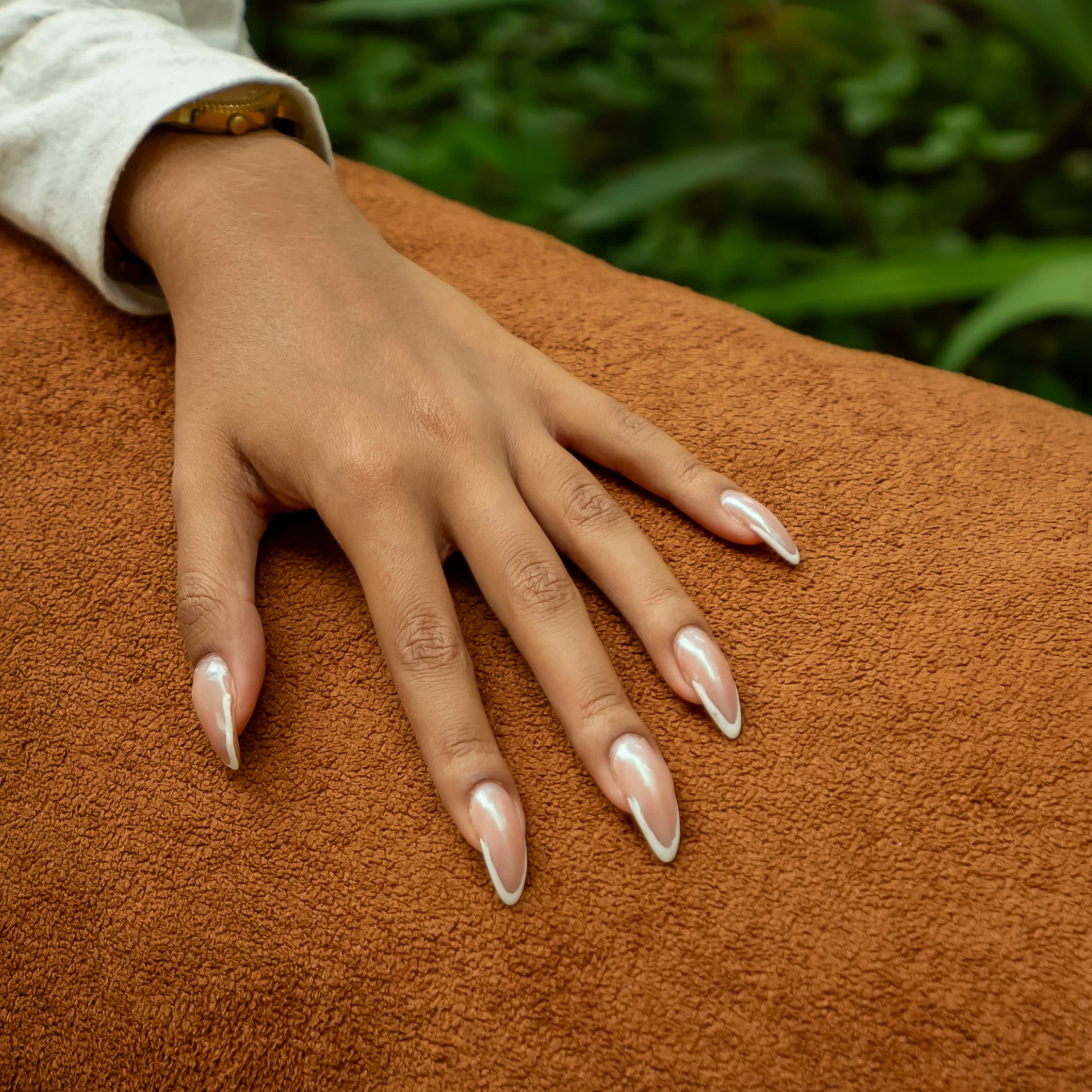 Sofá Cama Bloom - Sofá na Caixa + Apoio de Pé Bloom Tecido Boucle Laranja