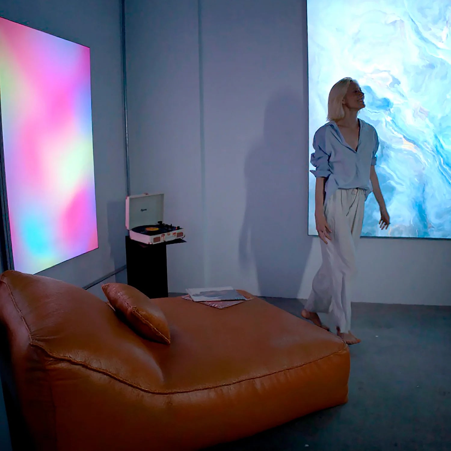 Poltrona Amaia Duni Poli-Couro Marrom