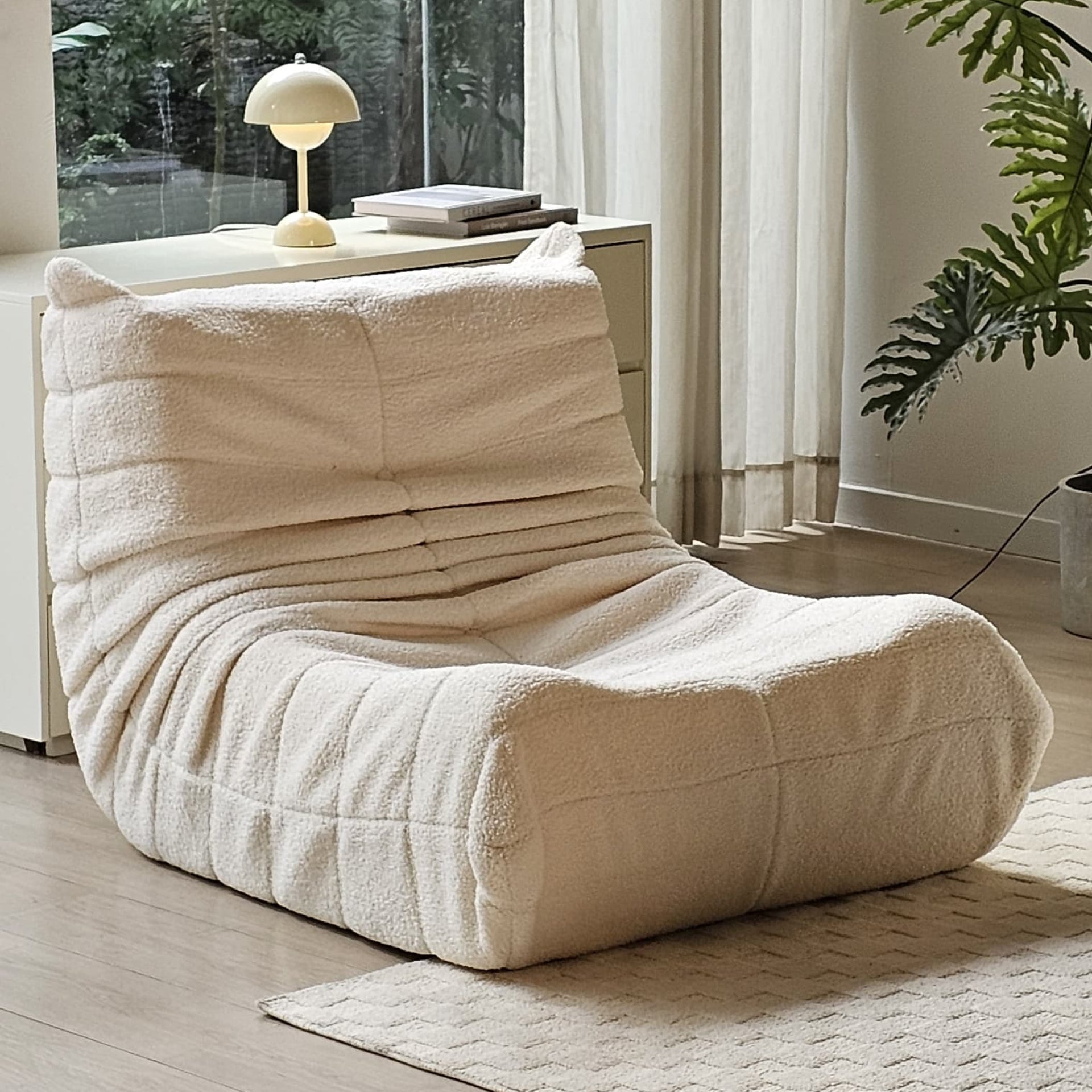 Poltrona Design 1973 Preto 1 unidade Sofá na Caixa