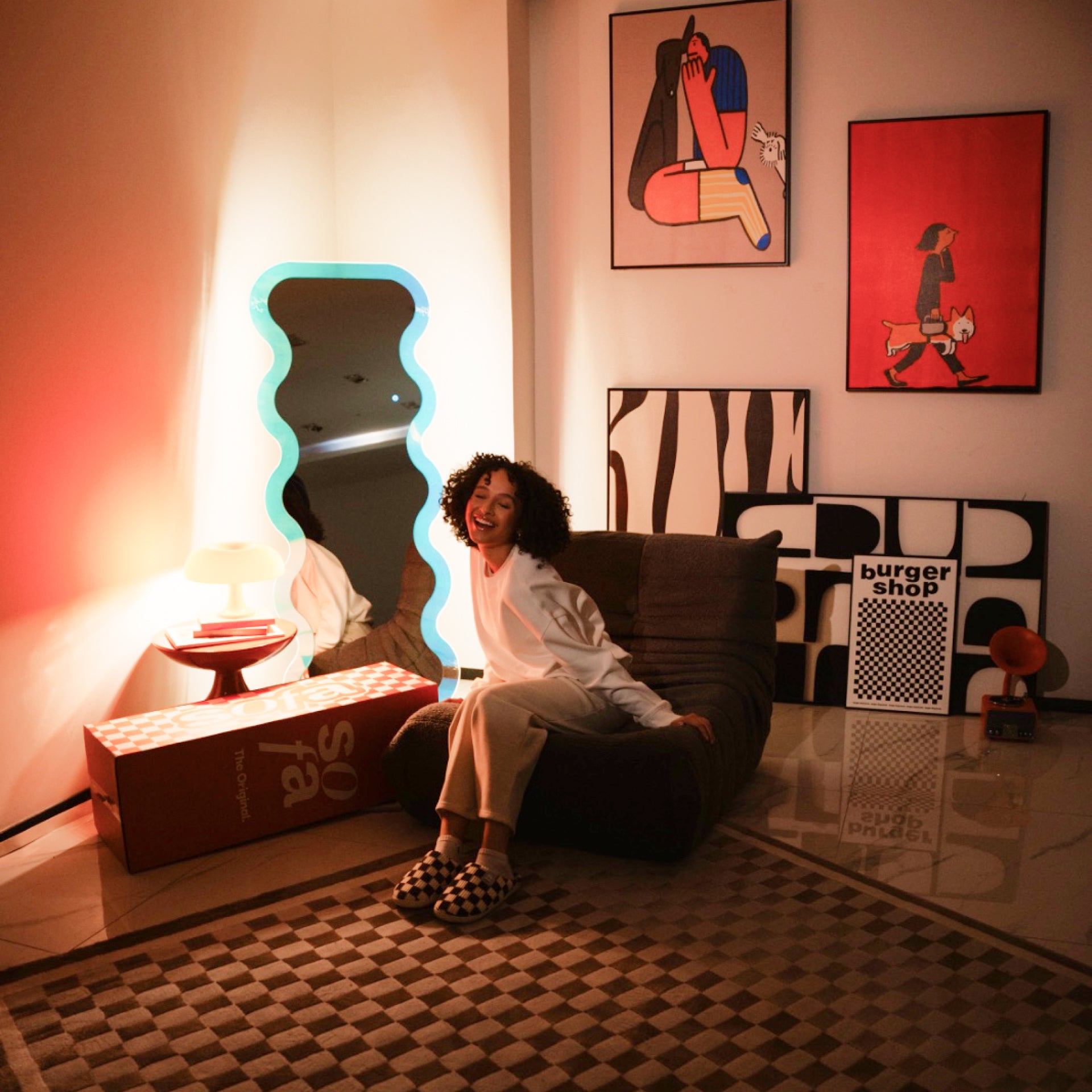 Poltrona Design 1973 Preto 1 unidade Sofá na Caixa