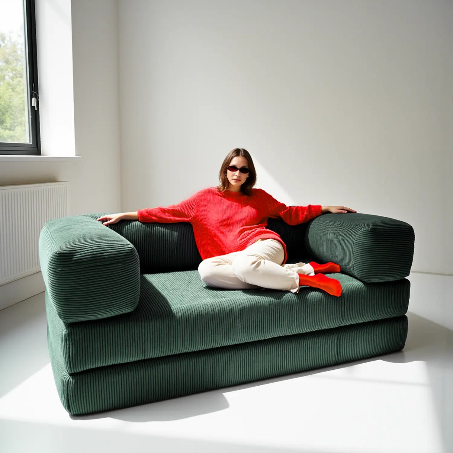 Sofá Cama Bloom - Sofá na Caixa + Apoio de Pé Bloom Tecido Boucle Verde Musgo