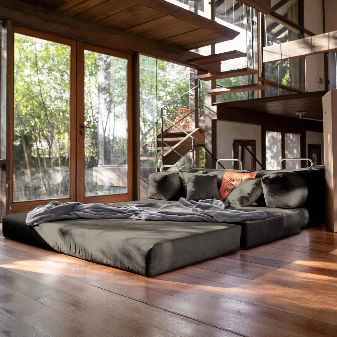 Sofá Cama Bloom - Sofá na Caixa + Apoio de Pé Bloom Tecido Boucle Cinza