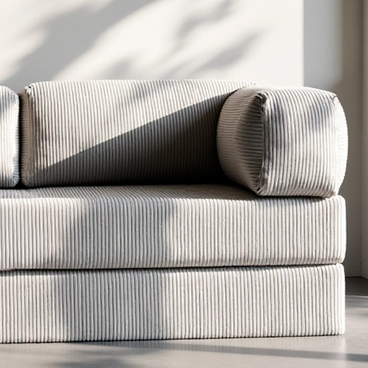 Sofá Cama Bloom - Sofá na Caixa + Apoio de Pé Bloom Tecido Boucle Cinza · detalhe na cor cinza · vista 11