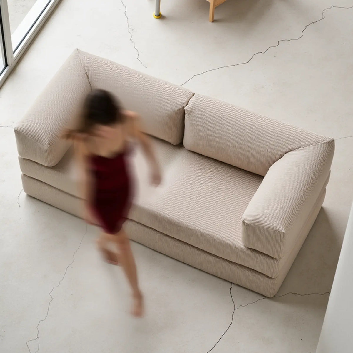 Sofá Cama Bloom - Sofá na Caixa + Apoio de Pé Bloom Tecido Boucle Linho Grátis · em tecido linho · vista 5