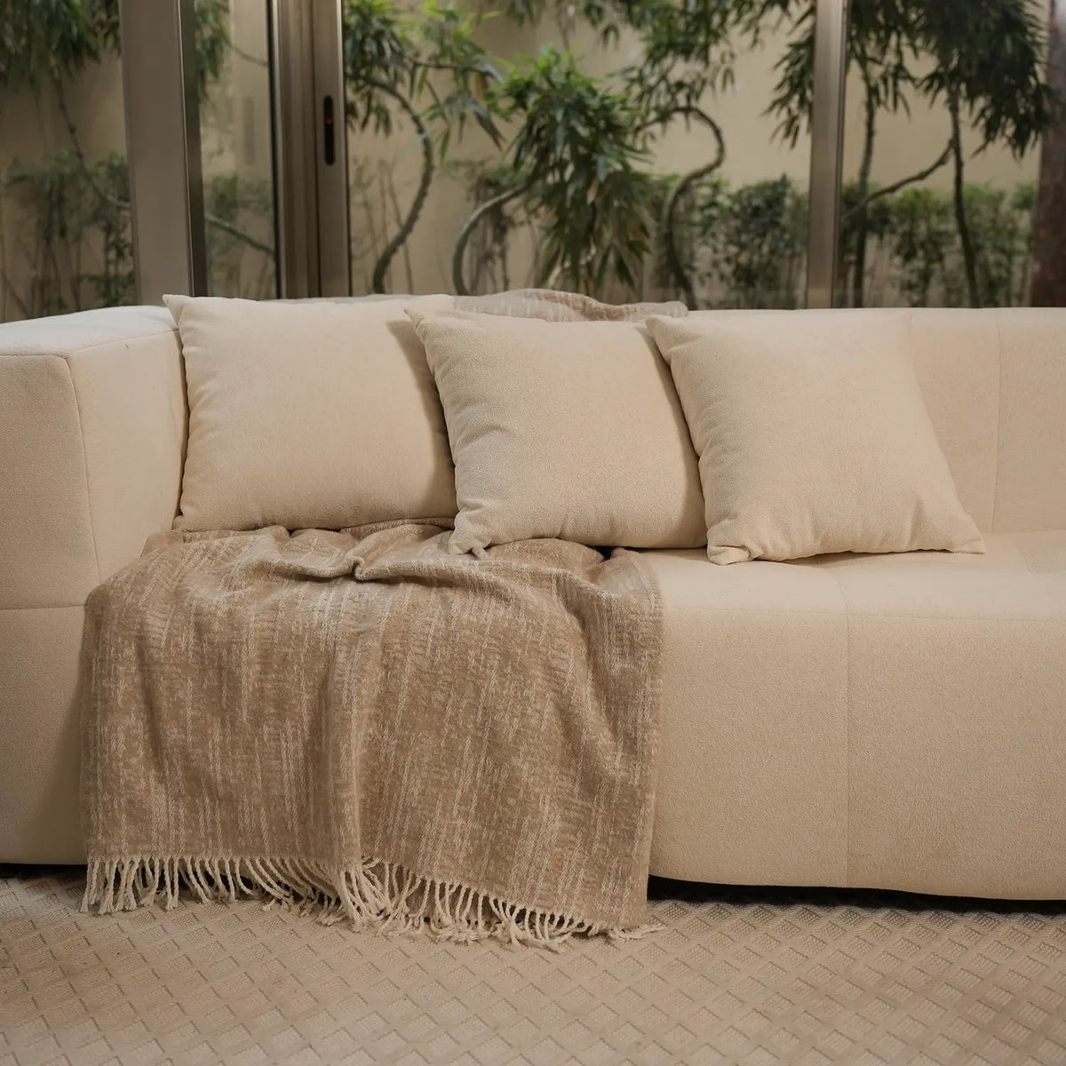 Sofá na Caixa modular 4 lugares em Boucle com 1 chaise - Linho · em tecido linho · vista 5