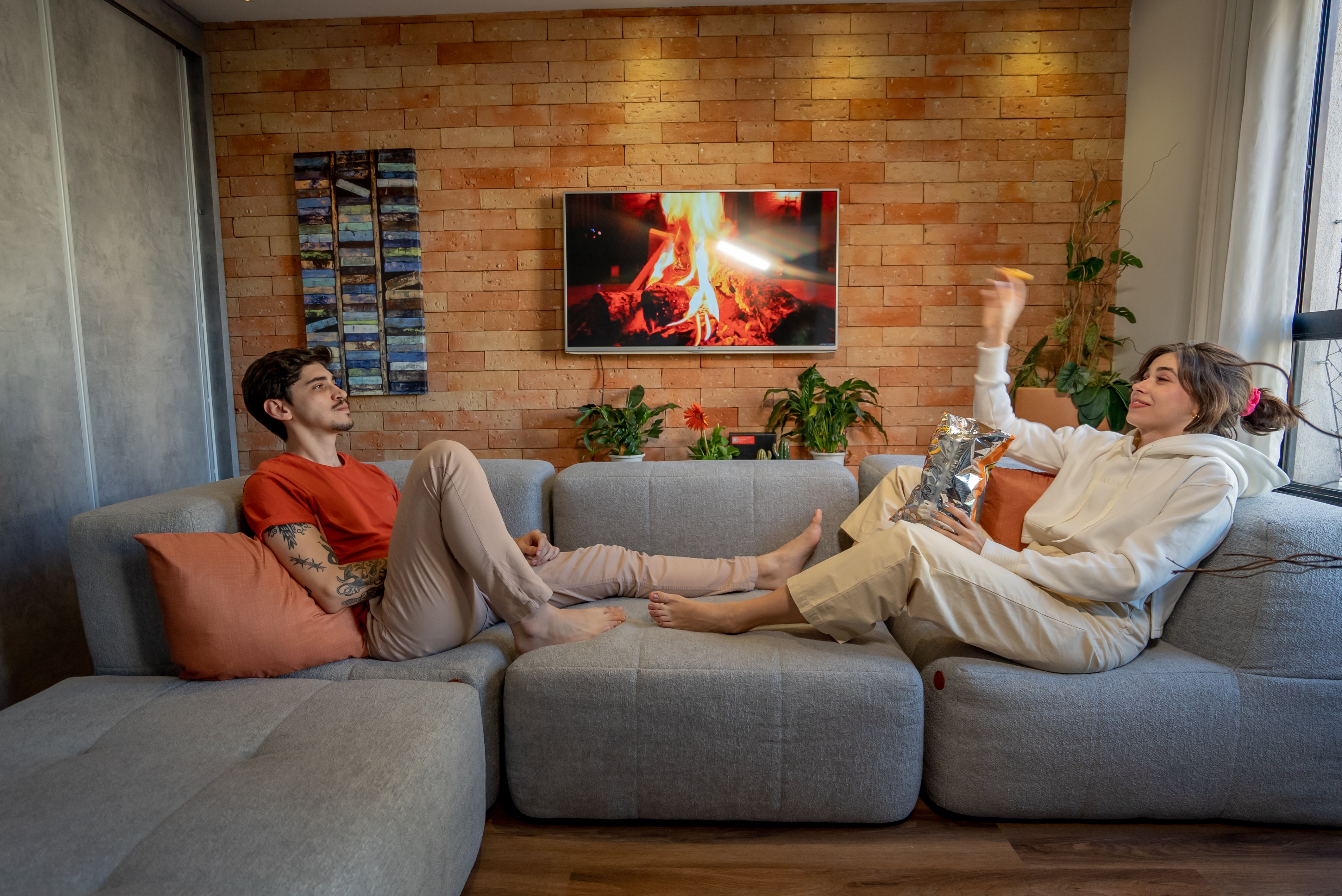 Qual a distância correta de uma TV para um Sofá?