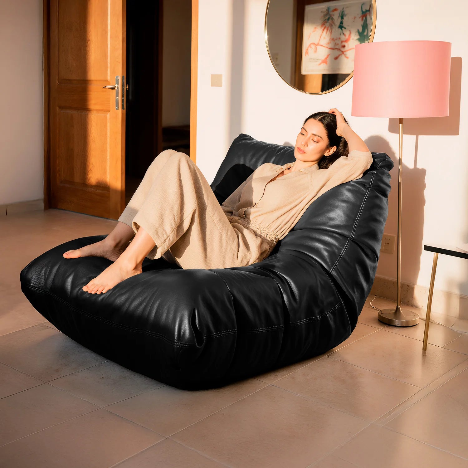 Poltrona Design 1973 Preta Courino 1 unidade Sofá na Caixa