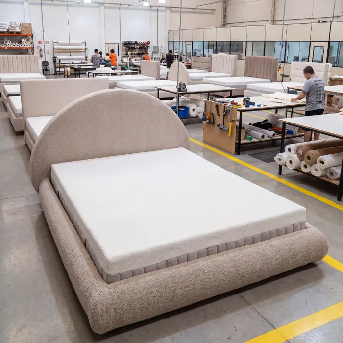 Cama Tecido Boucle Compactada + Colchao Altura 28cm D33 HYBRID