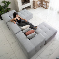 Sofá na Caixa modular 4 lugares em Boucle com 1 chaise - Cinza · detalhe na cor cinza · vista 5