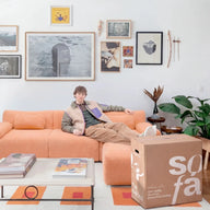 Sofá na Caixa modular Horizon 3 lugares em Boucle - Laranja · vista 2