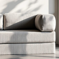 Sofá Cama Bloom - Sofá na Caixa + Apoio de Pé Bloom Tecido Boucle Cinza · detalhe na cor cinza · vista 11
