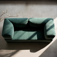 Sofá Cama Bloom - Sofá na Caixa + Apoio de Pé Bloom Tecido Boucle Verde Musgo · detalhe na cor verde · vista 6