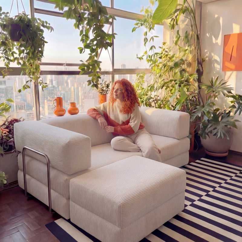 Sofá Cama Bloom - Sofá na Caixa + Apoio de Pé Bloom Tecido Cotelê Linho