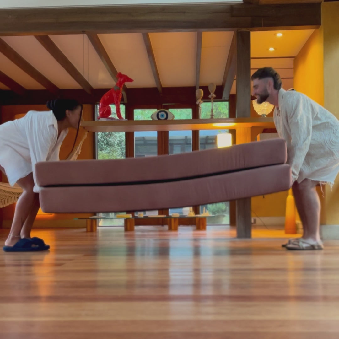 Sofá Cama Bloom Tecido Boucle Marrom - Sofá na Caixa