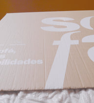 Sofá na Caixa modular 4 lugares em Boucle com 1 chaise - Linho