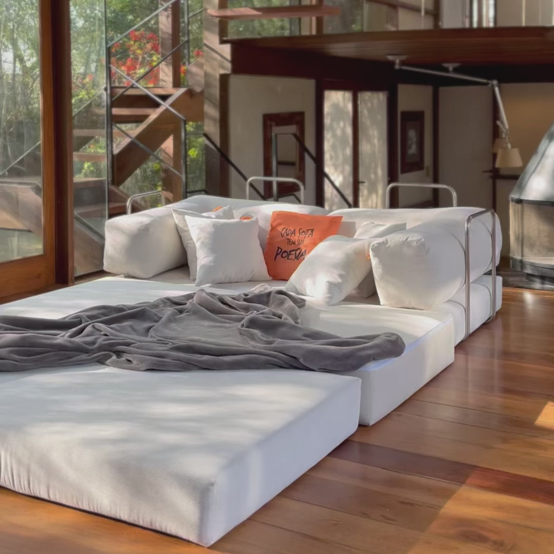 Sofá Cama Bloom - Sofá na Caixa + Apoio de Pé Bloom Tecido Boucle Cinza