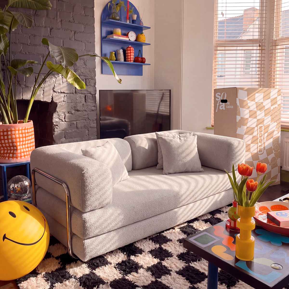 Sofá Cama Bloom Tecido Boucle Cinza - Sofá na Caixa