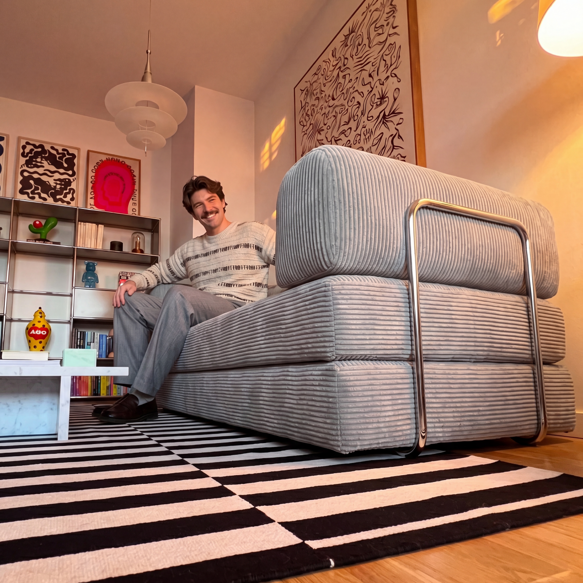 Sofá Cama Bloom Tecido Cotelê Cinza - Sofá na Caixa