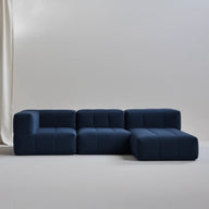 Sofá na Caixa modular 2 lugares em Boucle - 2 Poltronas com Apoio de pé - Azul · detalhe na cor azul · vista 6