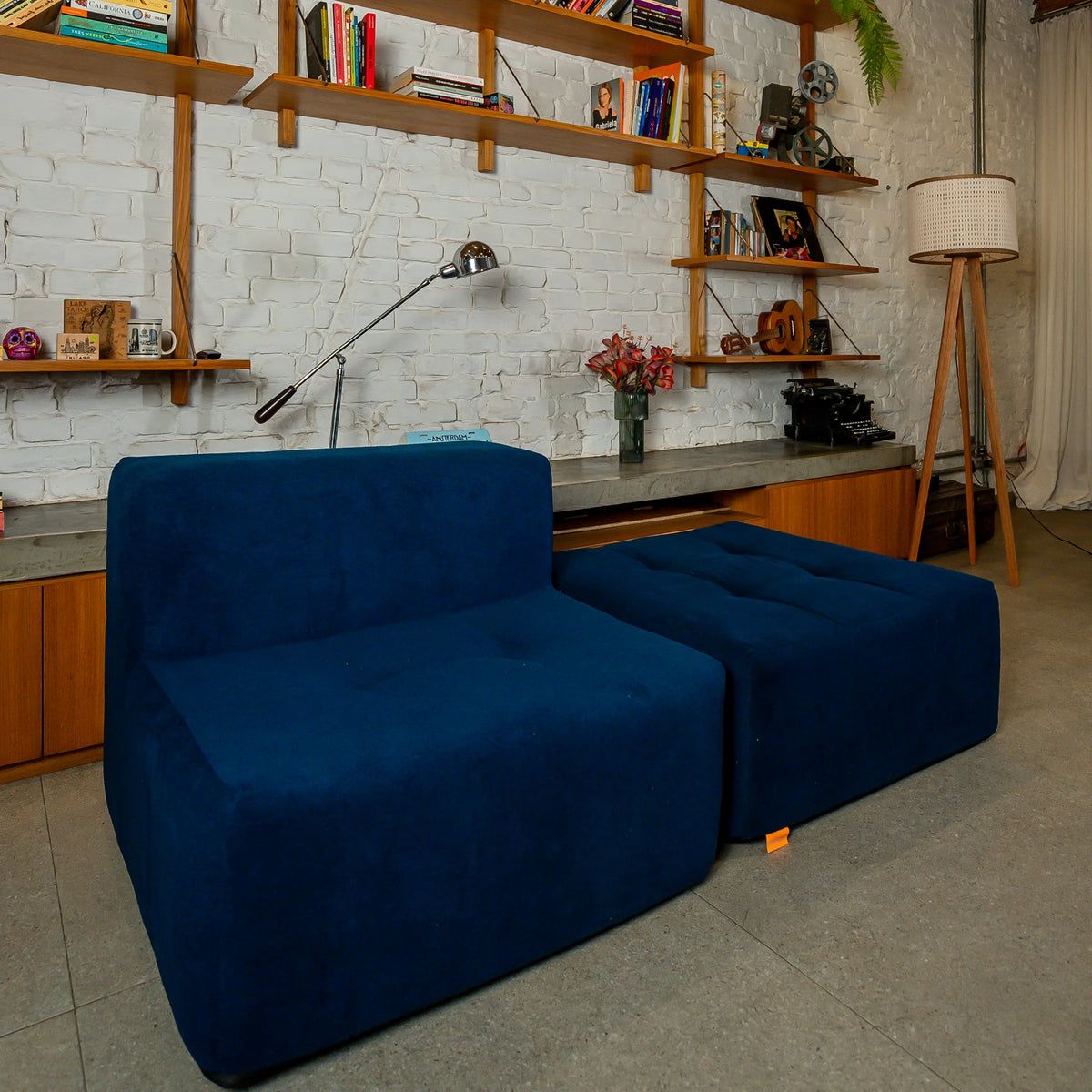 Sofá na Caixa modular 1 lugar poltrona com chaise em Boucle - Azul · vista 3